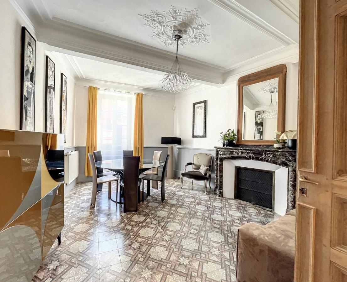 L'Oiseau Bleu Suite Merle Bleu Roubia Екстериор снимка